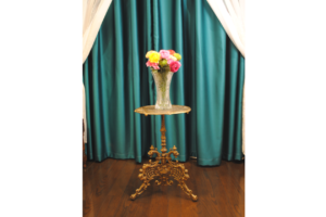 サイドテーブル